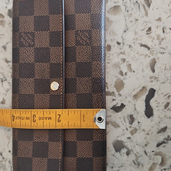 Louis Vuitton Damier Sarah Long Wallet - Picture 17 of 17
